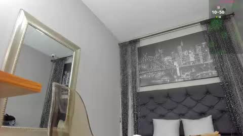 Snapshot of hotkoljeixxx chatting on 02.12.25 Hotkoljei online show from 02.12.25