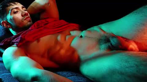 Hotlatinking online show from 03.10.26