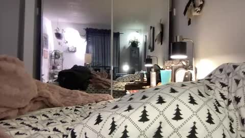 Annabelle online show from 12.15.25