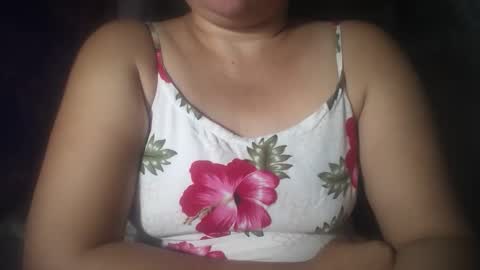 Snapshot of hotmatureladyxxx chatting on 04.25.26 hotmatureladyxxx online show from 04.25.26