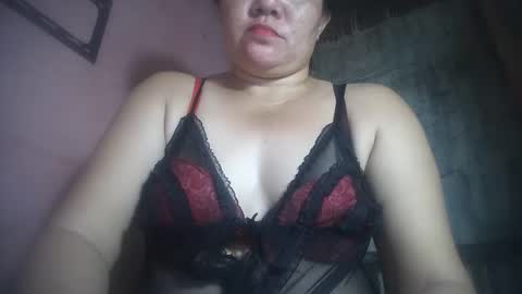 Snapshot of hotmatureladyxxx chatting on 05.05.26 hotmatureladyxxx online show from 05.05.26