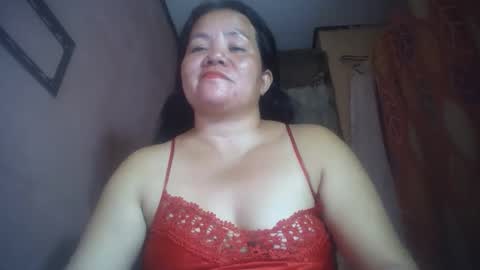 Snapshot of hotmatureladyxxx chatting on 05.31.26 hotmatureladyxxx online show from 05.31.26