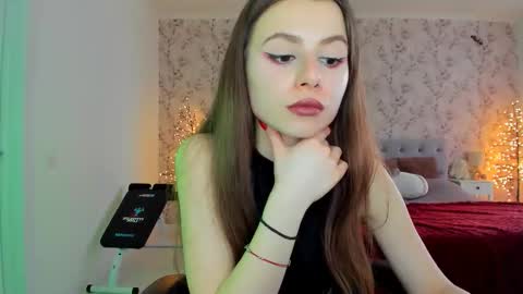 Snapshot of hotmolly_ chatting on 02.25.26 hotmolly_ online show from 02.25.26