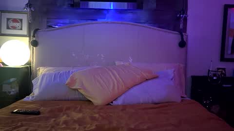 Snapshot of hotrox6942 chatting on 09.09.25 hotrox6942 online show from 09.09.25