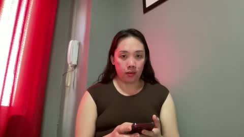 Snapshot of hotseductivests chatting on 11.30.25 ZOE online show from 11.30.25