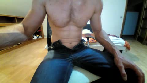 Snapshot of hotsexyalex chatting on 06.24.26 Alex online show from 06.24.26