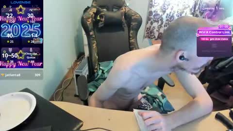 hot online show from 03.08.25