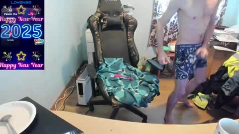 hot online show from 03.09.25