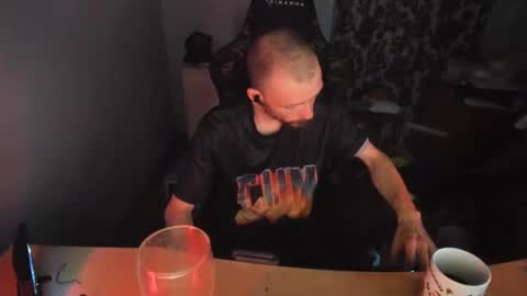 hot online show from 03.11.25