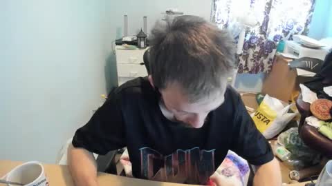 hot online show from 10.18.25