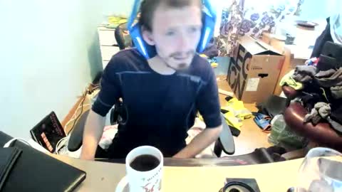 hot online show from 11.16.25