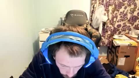 hot online show from 11.29.25