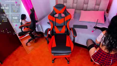 Snapshot of hotsummer8 chatting on 11.24.25 Rick n Summer online show from 11.24.25