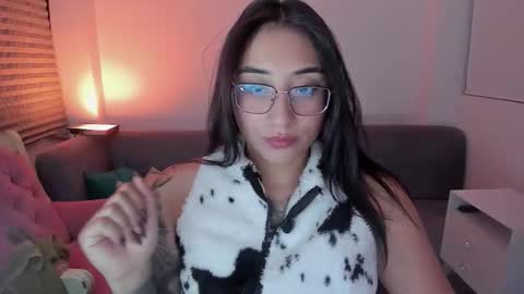 hottbee3645 online show from 03.10.26