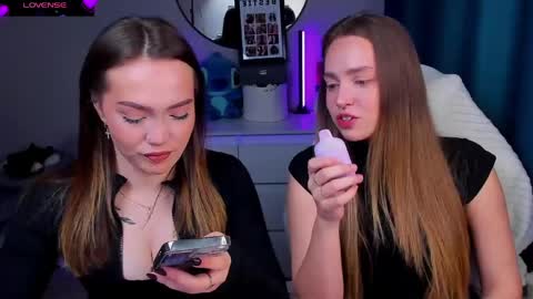 hello Im Eva online show from 05.05.26