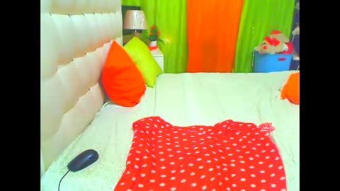 Snapshot of hottesa2019 chatting on 02.16.25 THEONE online show from 02.16.25