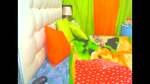 Snapshot of hottesa2019 chatting on 03.09.25 THEONE online show from 03.09.25