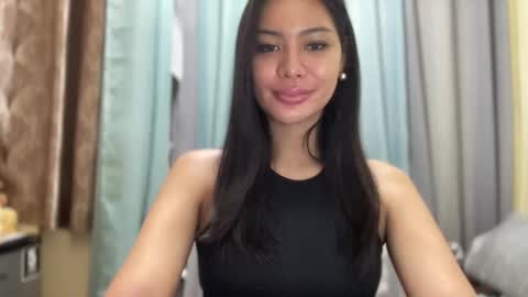 Snapshot of hottest_katarinaxxx chatting on 04.19.26 katarina online show from 04.19.26