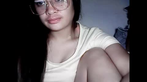Snapshot of hottie_asianbabe chatting on 05.28.26 Leen online show from 05.28.26