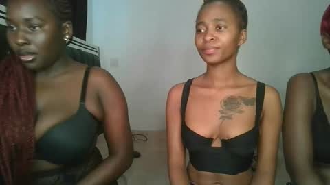 Snapshot of hottie_mistie chatting on 04.27.26 hottie_mistie online show from 04.27.26