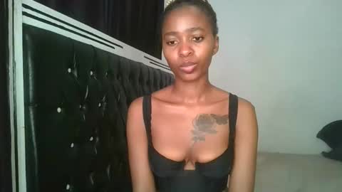 Snapshot of hottie_mistie chatting on 05.04.26 hottie_mistie online show from 05.04.26