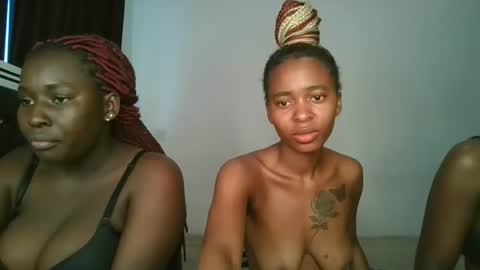 Snapshot of hottie_mistie chatting on 05.19.26 hottie_mistie online show from 05.19.26