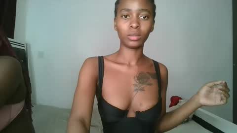 Snapshot of hottie_mistie chatting on 05.28.26 hottie_mistie online show from 05.28.26