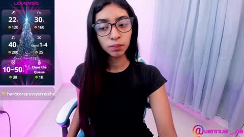 Snapshot of hottie_veronica chatting on 12.30.24 Veronica independent model online show from 12.30.24