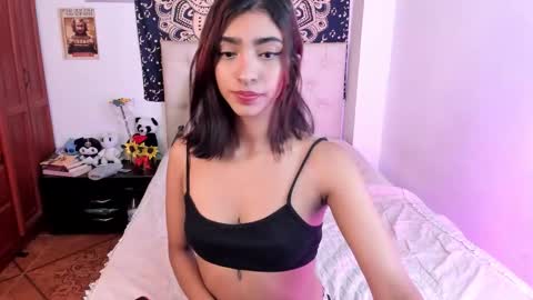 Snapshot of hottie_veronica chatting on 11.29.25 Veronica independent model online show from 11.29.25
