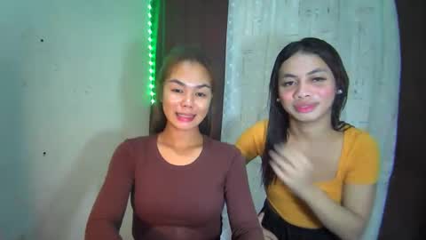 Snapshot of hottiescummerx chatting on 12.10.24 N I C A online show from 12.10.24