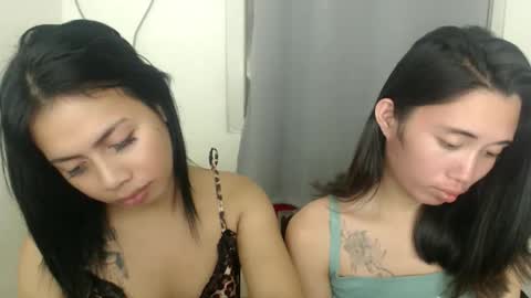 Snapshot of hottiescummerx chatting on 02.14.26 N I C A online show from 02.14.26