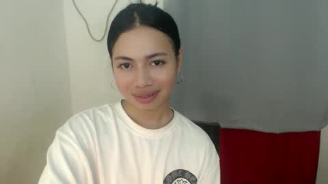 Snapshot of hottiescummerx chatting on 02.23.26 N I C A online show from 02.23.26