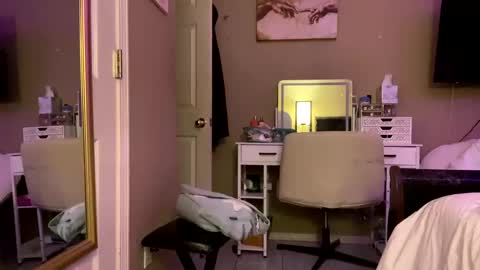 hottiewithabody101 online show from 09.28.25