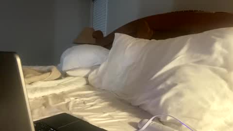 hottiewithabody101 online show from 10.30.25