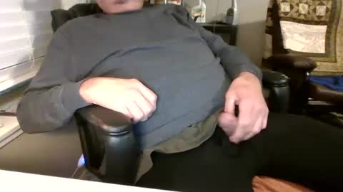 Snapshot of hottop_1981 chatting on 01.16.25 Hottop 1981 online show from 01.16.25