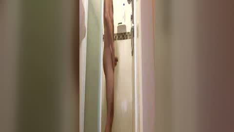 Snapshot of hottt_stuff23 chatting on 06.15.26 Greek godess online show from 06.15.26