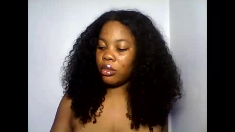 hotty_lora889 online show from 10.19.25