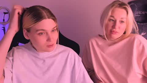 Nessie and Jessie online show from 01.06.25