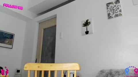 Snapshot of hottycrishinaxx chatting on 03.03.25 crishinahotty online show from 03.03.25