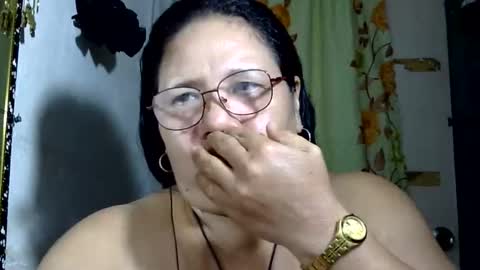 Snapshot of hottycrissy4u chatting on 06.03.26 hottycrissy4u online show from 06.03.26