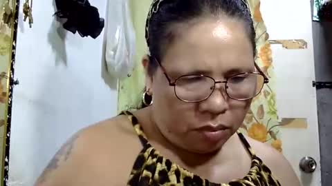 Snapshot of hottycrissy4u chatting on 06.04.26 hottycrissy4u online show from 06.04.26