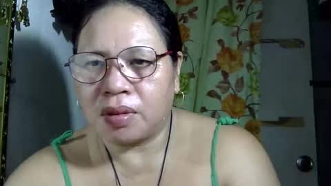 Snapshot of hottycrissy4u chatting on 06.06.26 hottycrissy4u online show from 06.06.26