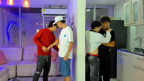 Snapshot of houseofwarrios chatting on 02.21.26 we are Harry Jersi pablo and our mod talco online show from 02.21.26