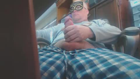 Howard817 online show from 01.25.25