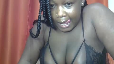 Snapshot of howt_lovee chatting on 12.02.24 Hailey chloe online show from 12.02.24
