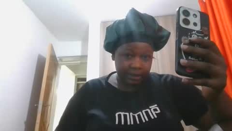 Snapshot of howt_lovee chatting on 05.19.26 Hailey chloe online show from 05.19.26