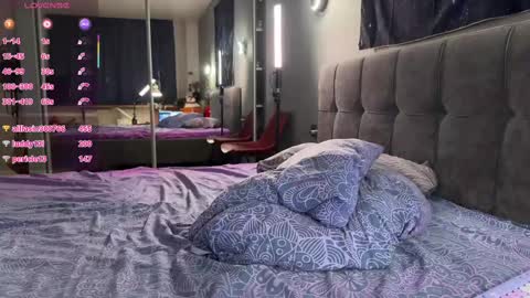 Elizabeth online show from 02.24.25