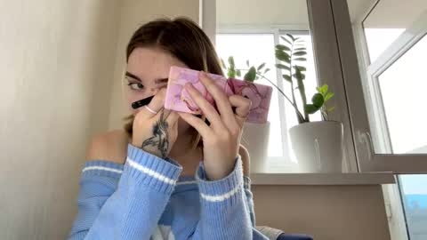 hsiuscherich online show from 11.16.25