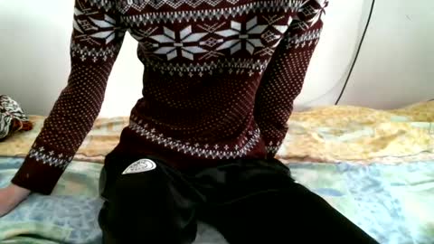 Snapshot of hug_me chatting on 12.18.24 Keanu online show from 12.18.24