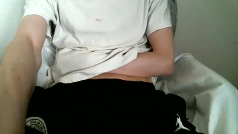 Snapshot of hug_me chatting on 10.31.25 Keanu online show from 10.31.25